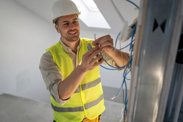 Best Circuit Breaker Repair  in Iron Mountain, MI